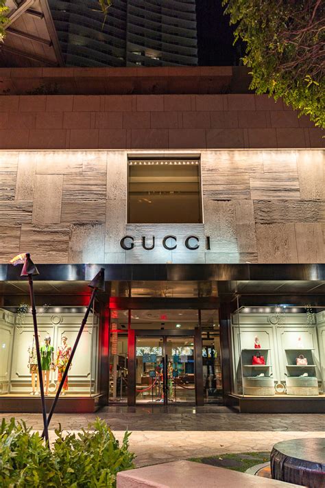 gucci waikiki.